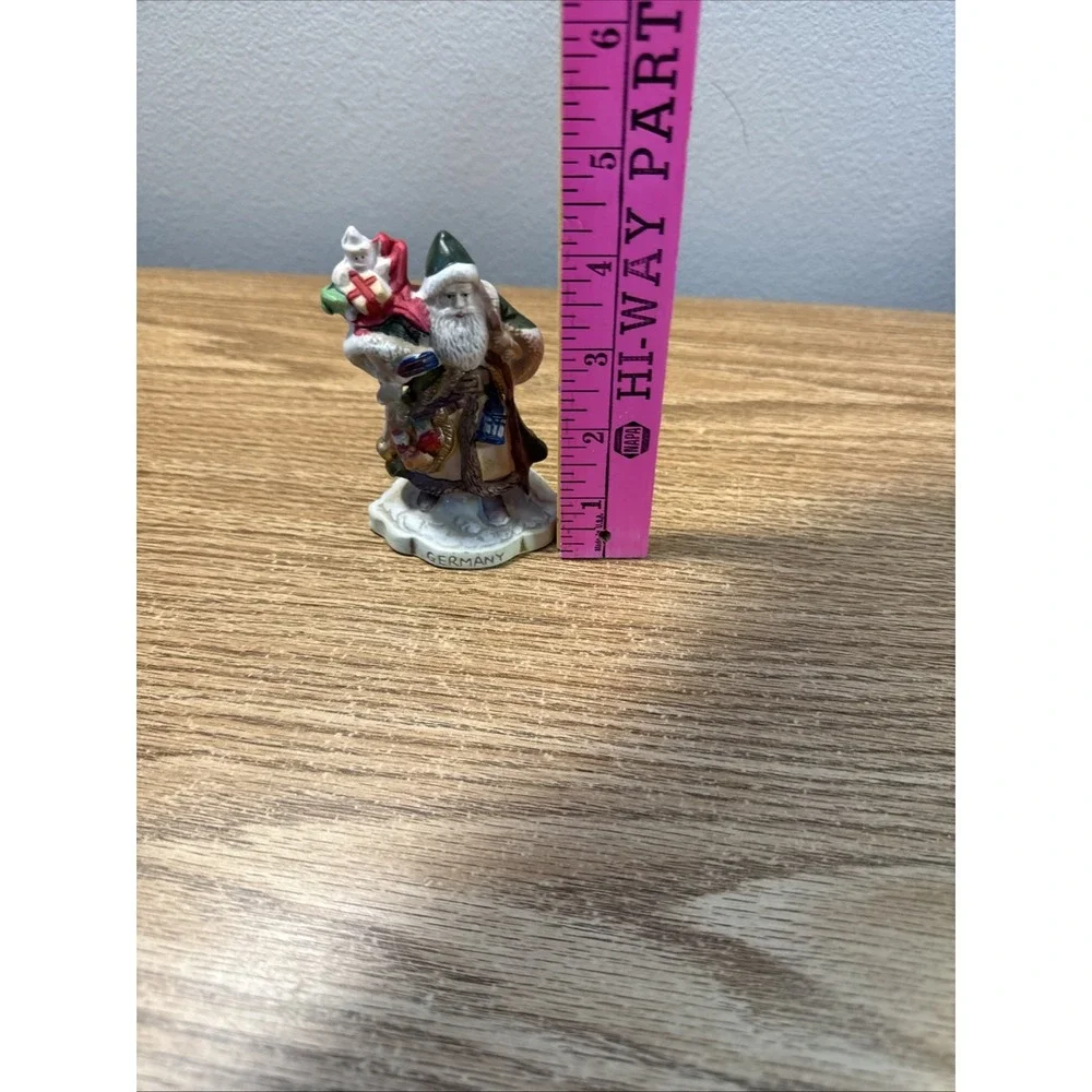 Vintage 1991 Porcelain Santa Clause Figurine, RSVP #8902 Germany, Made in Taiwan